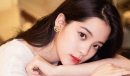 娱乐圈爆料女艺人,女艺人神秘恋情曝光，真相令人唏嘘！