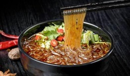 小西酸辣粉爆料视频大全,揭秘网红美食背后的美味奥秘