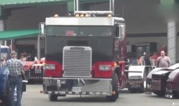 爆料卡车夫妻的老外视频,老外视角下的中国夫妻生活