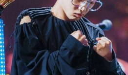 华晨宇最初爆料视频,首次曝光创作灵感来源