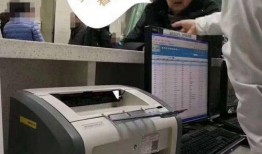 男子爆料医院挂号视频,排队如长龙，患者苦不堪言
